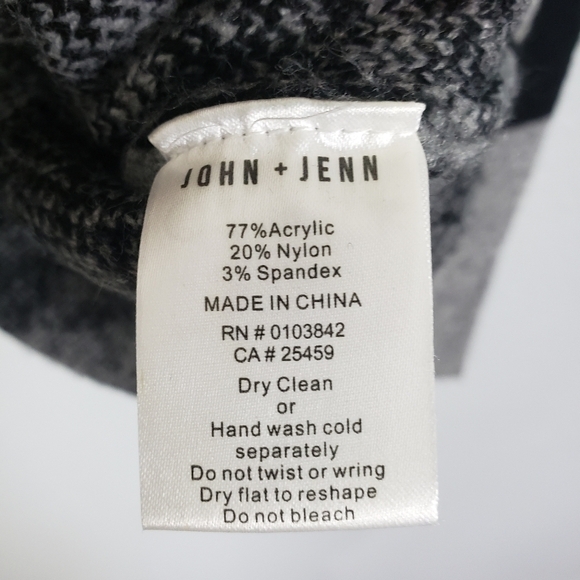 JOHN+JENN Leapord Print Striped Sleeve Semi Cropped Sweater Sz M - Picture 6 of 7